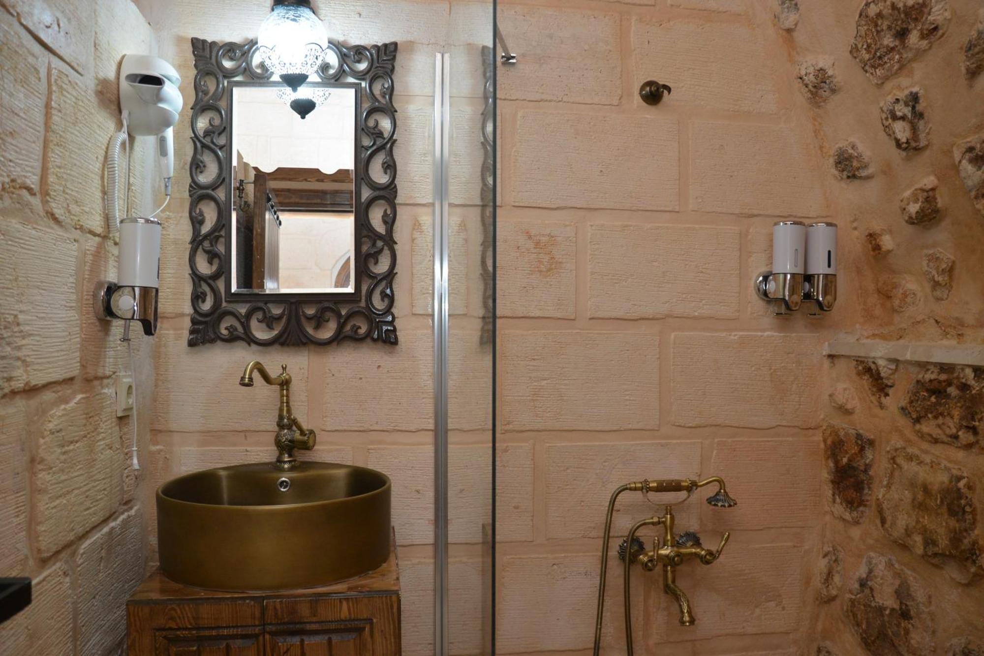 Mehmet Bey Konagi Butik Otel Midyat Екстериор снимка